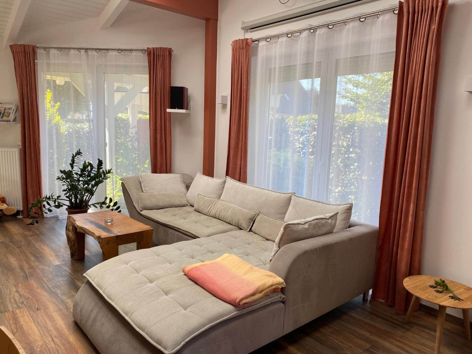 Moderne Ferienwohnung Mit Kamin U Garten Im Eg 100Qm Naehe Weser Und Golfplatz Achim Dış mekan fotoğraf